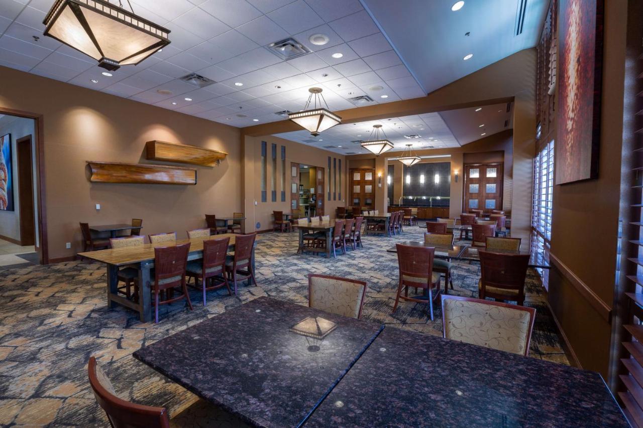 Doubletree By Hilton Bay City - Riverfront Exterior foto