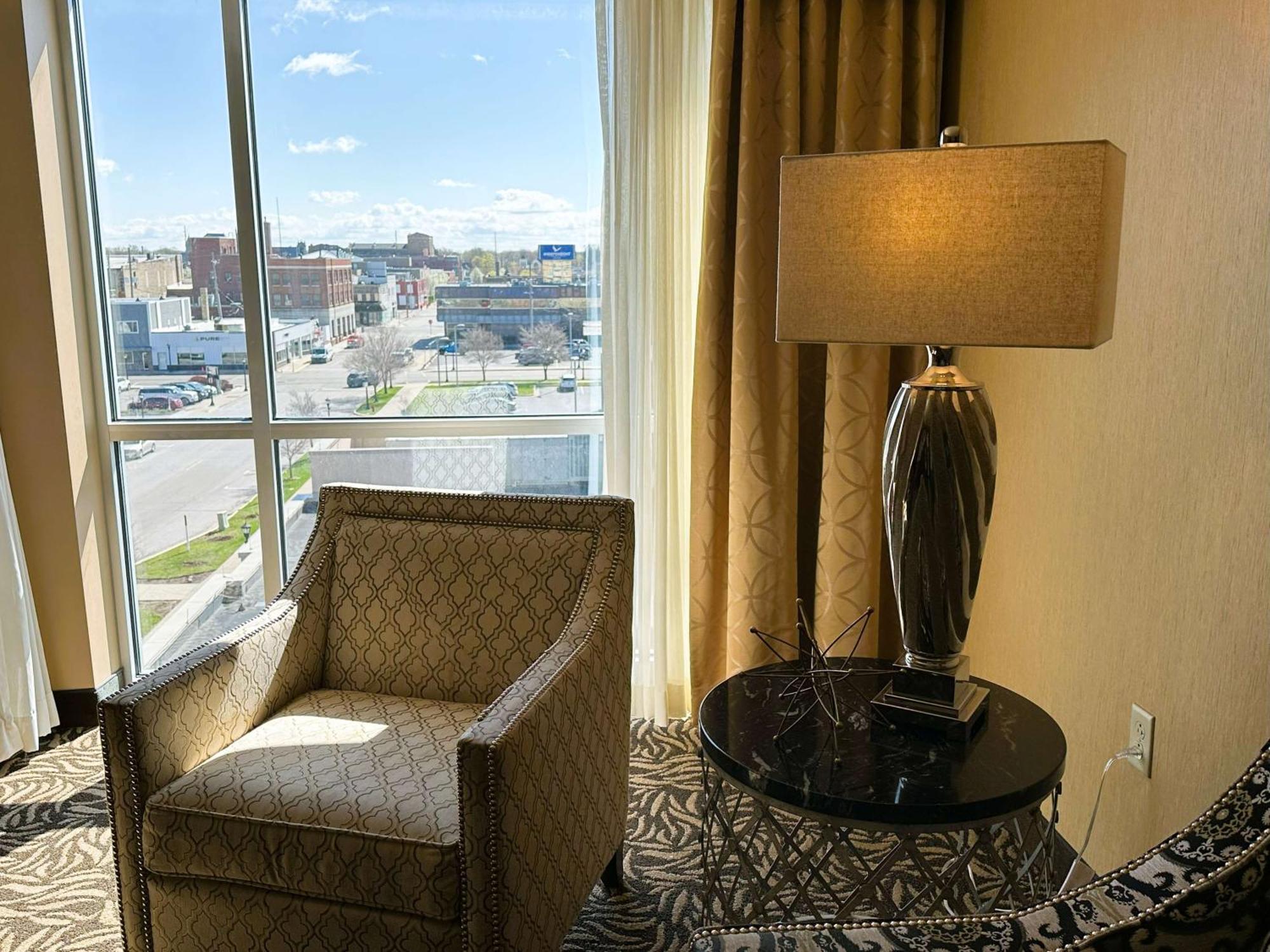 Doubletree By Hilton Bay City - Riverfront Exterior foto